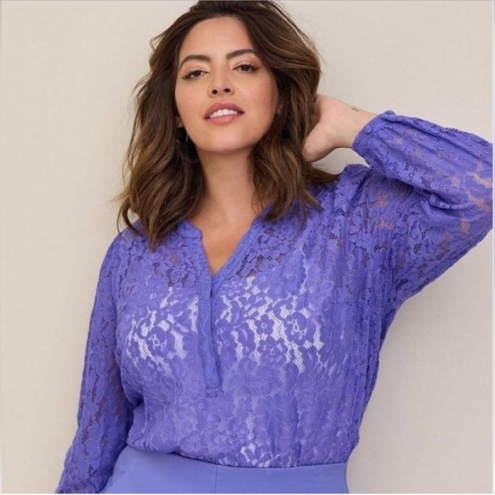 NWOT Torrid Lace Shirt, Torrid size 2